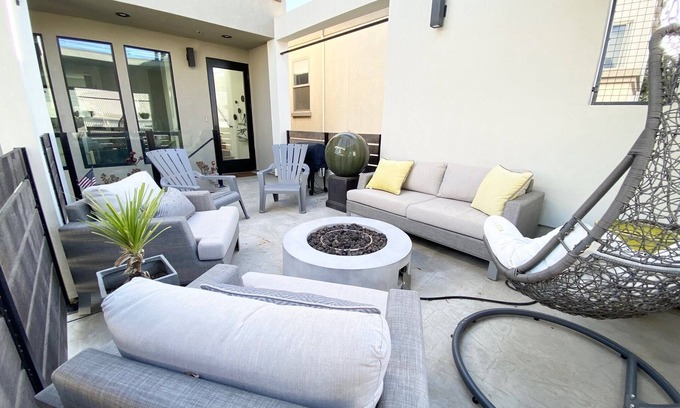 Poverty Ridge House | Luxury 3BR Midtown Home