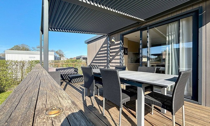 Jullouville-les-Pins House | Luxury 3BR Mobile Home, 200m from Beach, Pool & Terrace - Sleeps 6