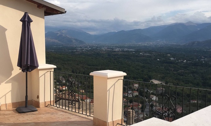 Roccacasale House | Luxury 4 bed Hillside Retreat in Roccacasale