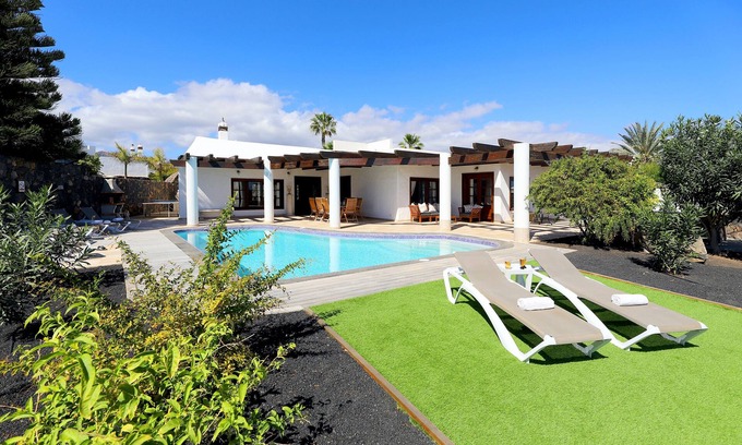 Los Mojones Villa | Luxury 4 bedroom villa in exclusive Los Mojones area