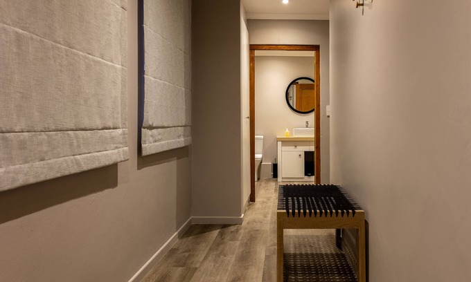 Stellenbosch Villa | Luxury 4 bedroom self catering Villa in central Stellenbosch with pool.
