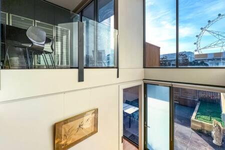 Docklands House | Luxury 4B Docklands Penthouse water city views