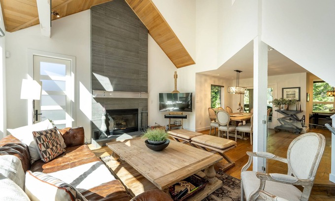 Blackcomb House | Luxury 4BR Retreat | Ski-In Access | Private Hot Tub | Managed By Aloha Whistler