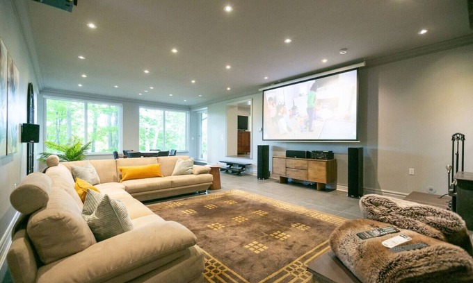 Caledon House | Luxury 4BR Stay with Swim Spa, Golf & Fireplaces