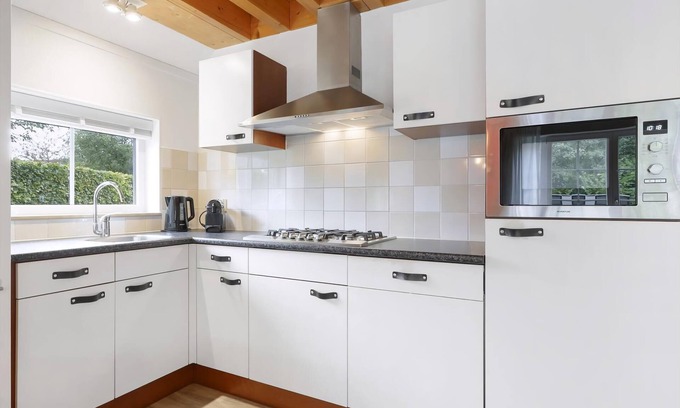 Witteveen House | Luxury 6-person bungalow in the holiday park Landal Orveltermarke