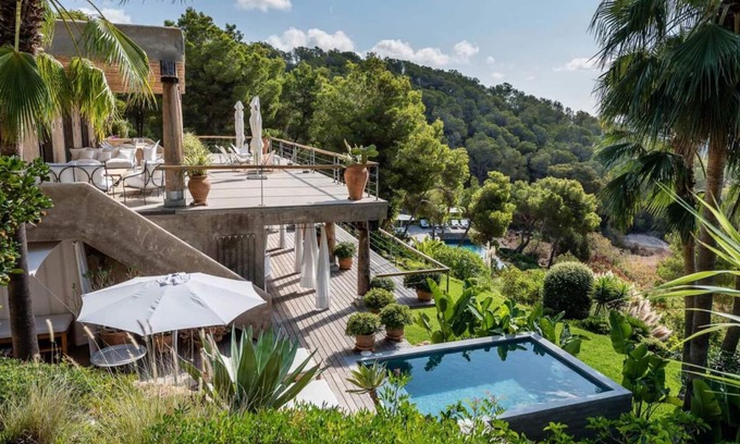 Sant Josep de sa Talaia Villa | Luxury 6bdr villa and private pool