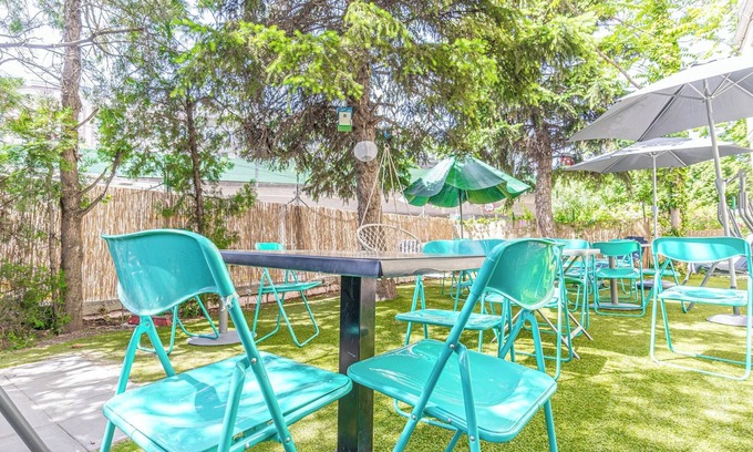 Brigittenau Apartment | Luxury 6BR Apt near Millennium City