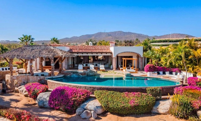 Cabo San Lucas House | Luxury 6BR Escape w/Ocean & Golf Views