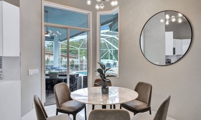 Downtown Hollywood Apartment | Luxury 6BR Near Beach w/Pool & Game Room