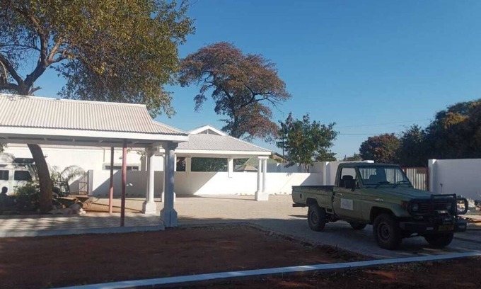 Victoria Falls House | Luxury 8-Bedroom Retreat in Victoria Falls