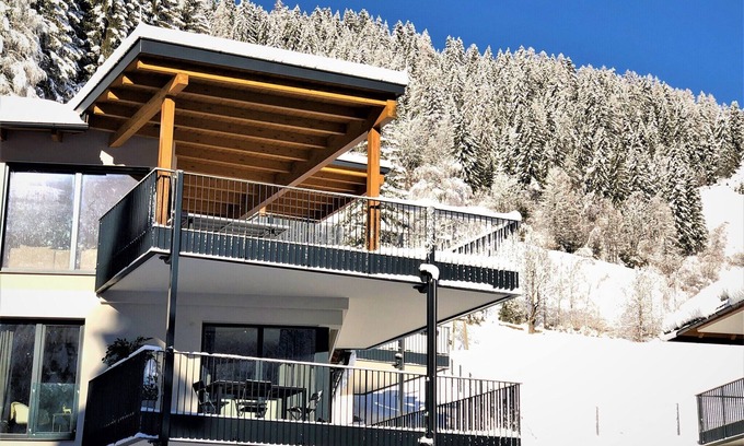 Reichenau Apartment | Luxury apartment with stunning mountain view