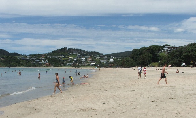 Langs Beach Apartment | Luxury Apartment at Lang's Beach Scenic Resort with a full range of amenities.