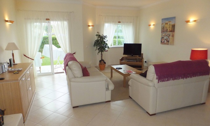 Portimao Apartment | Luxury Apartment At Oasis Parque with WiFi