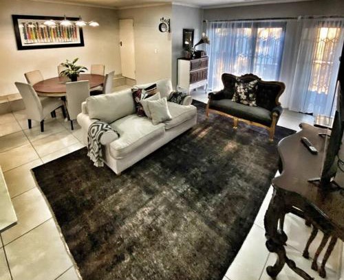 Glenvista Apartment | Luxury Apartment Glenvista
