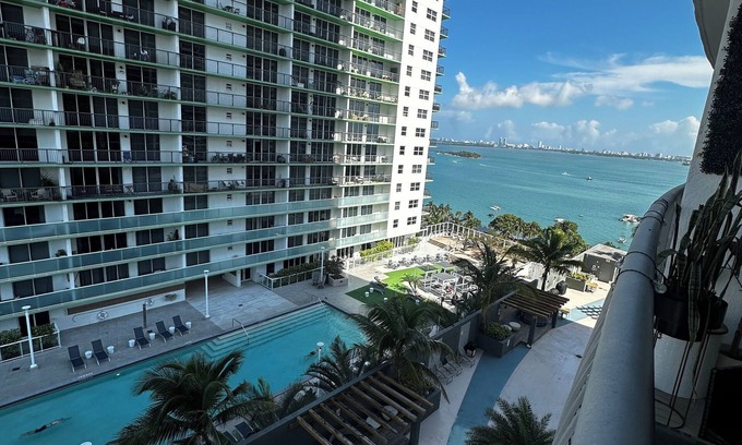 Edgewater Apartment | Luxury apartment in Edgewater Miami with WiFi, fitness room waterfront