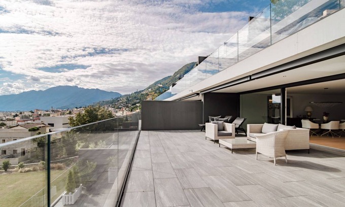 Minusio Apartment | Luxury Apartment with large lake view terrace (LUXURY MINUSIO)