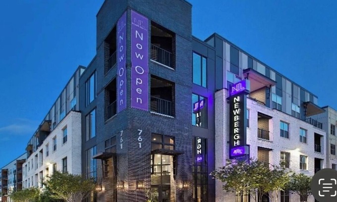 North Buckhead Apartment | Luxury Apt with Balcony in Buckhead!