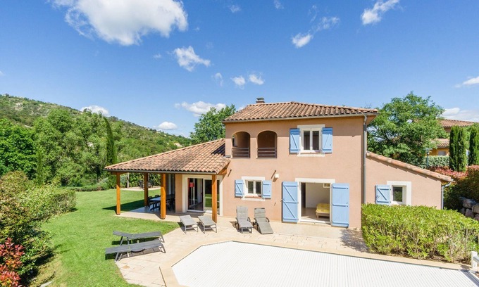 Vallon-Pont-d'Arc Villa | Luxury Ardeche Villa | Villa Jaulet | 5 Bedrooms | Private Pool | Perfect for.