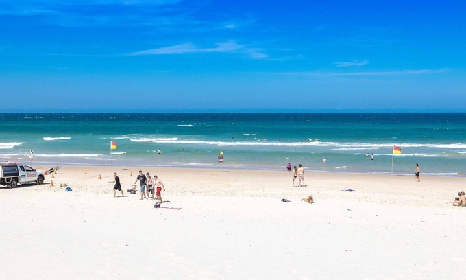 Main Beach Apartment | Luxury at the Pearl.
