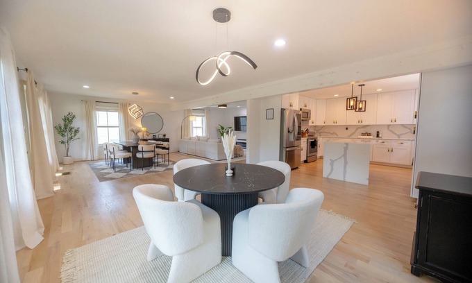 East Side House | Luxury Atlanta Home Near East Lake Golf & Beltline, Sleeps 10 + Pet-Friendly!