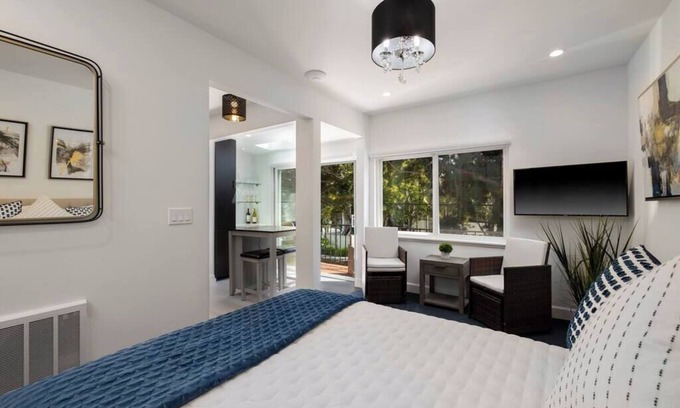 West Beach Apartment | Luxury Beach Studio #12 — blocks to the Beach, Downtown State St & the Funk Zone