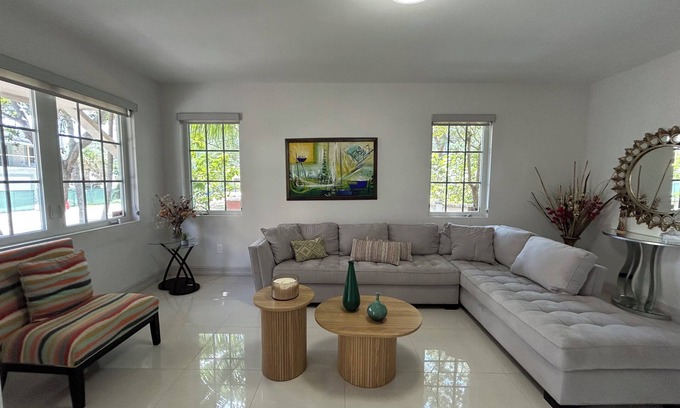 Pompano Beach House | Luxury Beach Townhouse steps from the Beach!