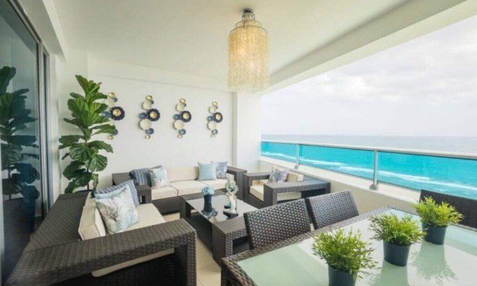 Guayacanes Apartment | Luxury Beachfront Condo- Ocean Views +Pool +Beach Access