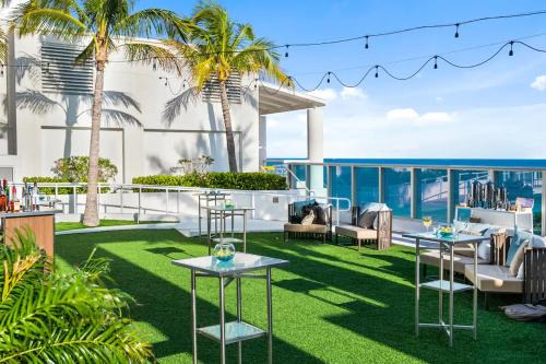 Central Beach Apartment | Luxury Beachfront Studio with Daily Cleaning