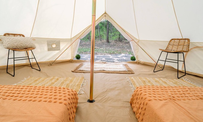 Kansas City RV Rental | Luxury Boho Style Glamping -15 Mins to Downtown KC