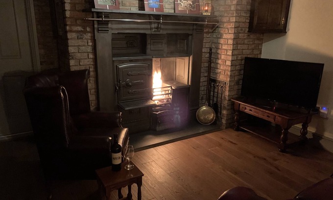 Skirpenbeck Cottage | Luxury Boutique Country Cottage With Hot Tub
