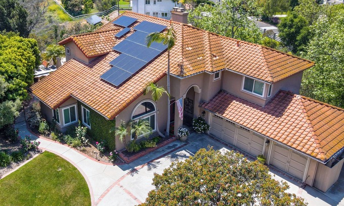 Encinitas House | Luxury Brookside Retreat in Olivenhain (Encinitas)