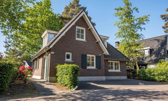 Lochem House | Luxury bungalow with underfloor heating and box spring beds