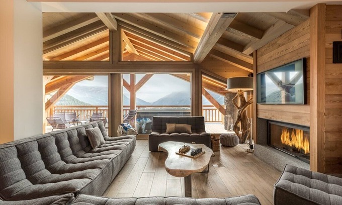 Les Eucherts Ski Chalet | LUXURY CHALET WITH SPA