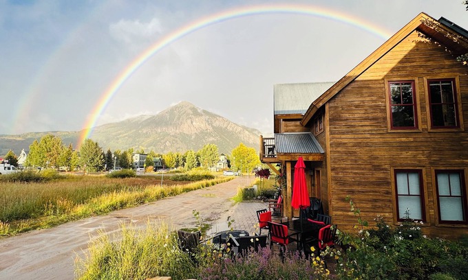 Crested Butte House | Luxury Chalet - Amazing Mtn Views Steam Shower 2 Blks to Elk Dog Friendly