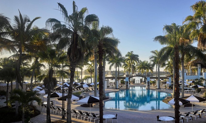 Hunt Club Cottage | Luxury Coastal Cottages with Breathtaking Resort Amenities in The Palm Beaches
