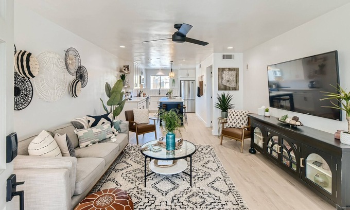 Southwest Village Condo | Luxury Condo in Old Town Scottsdale