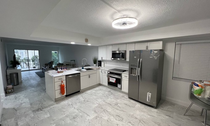 St. Petersburg Condo | Luxury Condo in St. Petersburg - 15 minutes from St. Pete Beach!