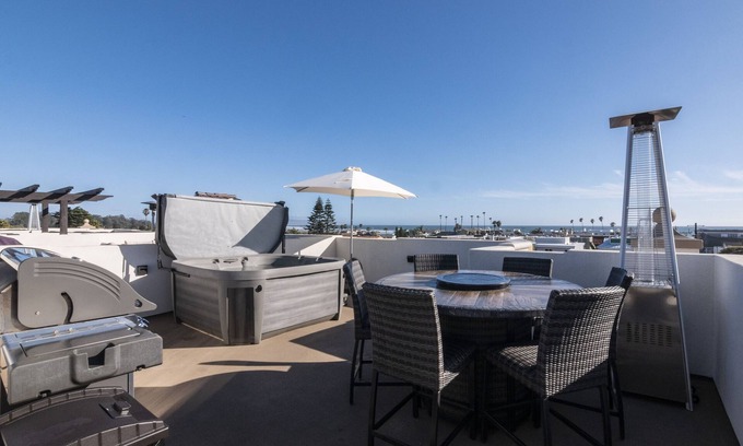 Downtown Condo | Luxury Condo in the Heart of Downtown Pismo Beach, Rooftop Spa! 322 Stimson Ave,