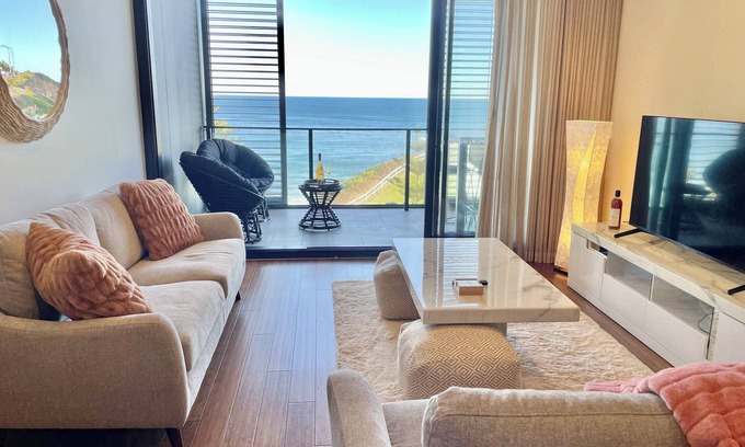 Newcastle Apartment | Luxury Couples Beachfront Escape - Newcastle Beach (Full Apartment)