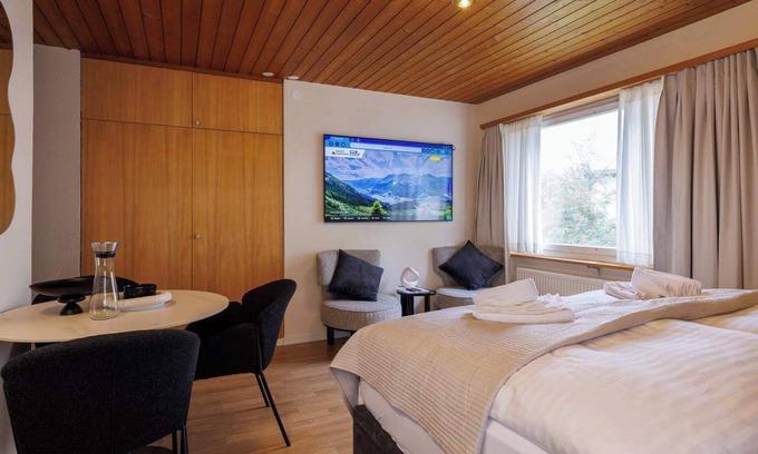 Davos Apartment | Luxury Davos Studio, Central, Near to Lifts