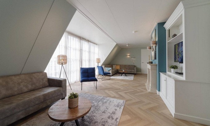 Colijnsplaat House | Luxury detached villa for 12 people with private swimming pool, Finnish sauna, whirlpool and trampoline in a small-scale park in Zeeland