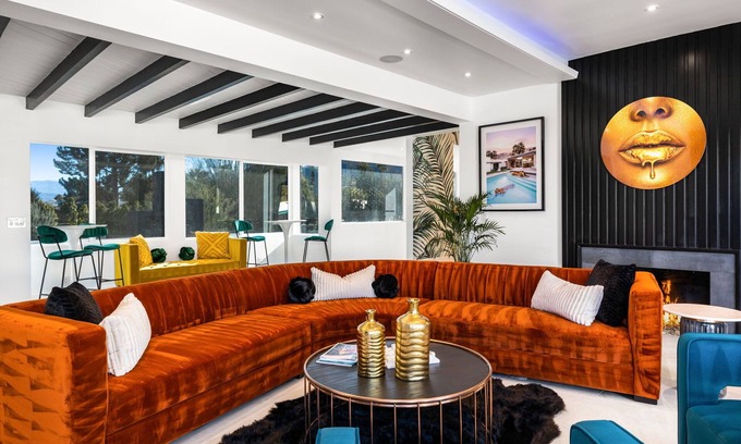 Little Tuscany House | Luxury Estate with Pool in Palm Springs