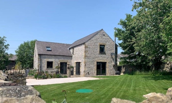 Over Haddon Cottage | Luxury Family home in Countryside