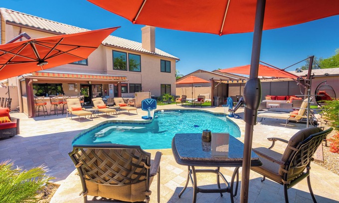 Adobe Hills House | Luxury Family Vacation Home Rental Glendale, AZ, Arizona Retreat Resort-style Outdoor Living with .