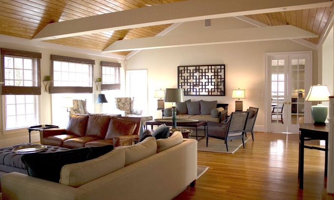 Charlottesville House | Luxury Five-Bed, Seven-Bath Charlottesville Home Near Farmington Country Club