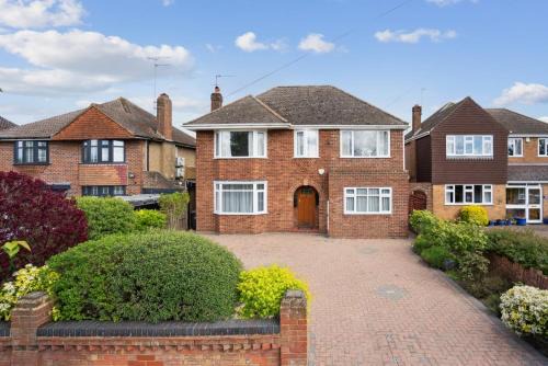 Slough House | Luxury four bedroom home with large garden