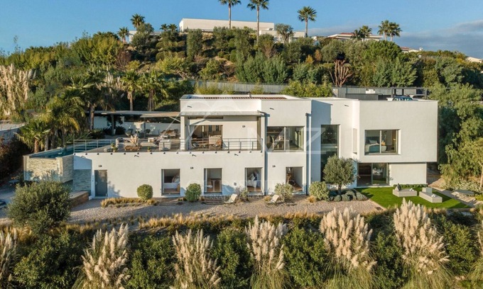 La Roquette-sur-Siagne Villa | Luxury Villa - Stunning Sea Views Over Cannes