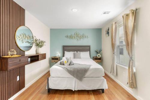 Elizabeth Apartment | Luxury Gated home near NYC and EWR with free Parking