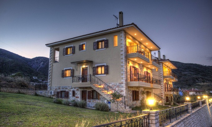 Platanitis Villa | Luxury Villa, panoramic sea view, peaceful surroundings, near Nafpaktos city