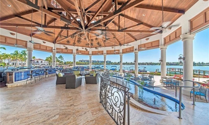 Miromar Lakes House | Luxury home with private pool at Miromar Lakes